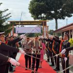 Sambutan Hangat Iringi Kedatangan Kapolres Humbahas AKBP Adi Nugroho