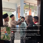 Peduli Kesehatan Masyarakat, Polres Humbahas Bagikan Masker di Tengah Kabut Asap