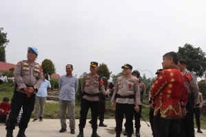 Tinjau TPS, Kapolres Humbahas Pastikan Pilkades Serentak 2026 Berjalan Aman dan Kondusif