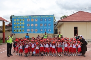 Tawa Ceria Anak PAUD Santa Lusia Warnai Kunjungan Edukatif ke Mapolres Humbahas